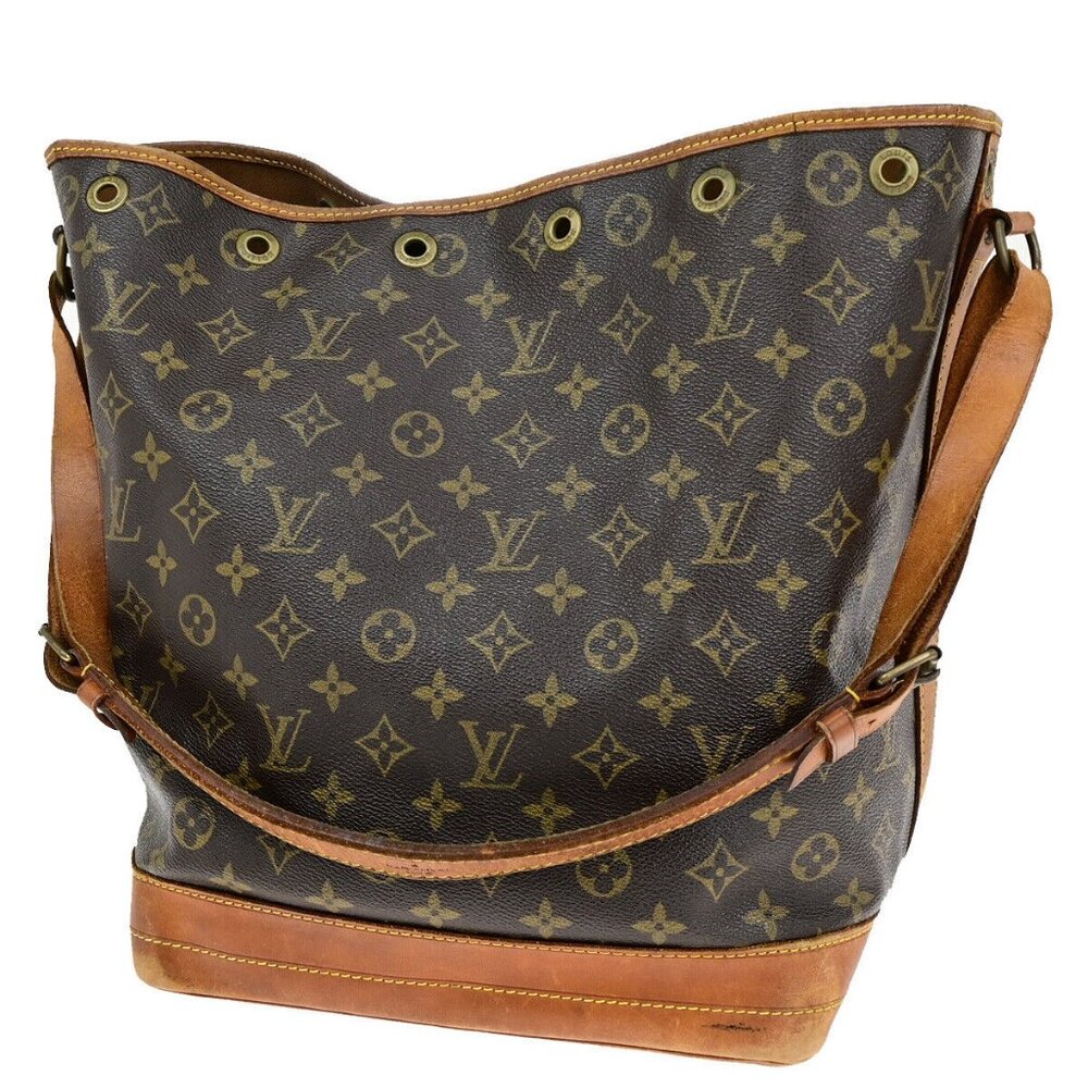 LOUIS VUITTON Noe GM Drawstring Shoulder Bag Monogram Leather